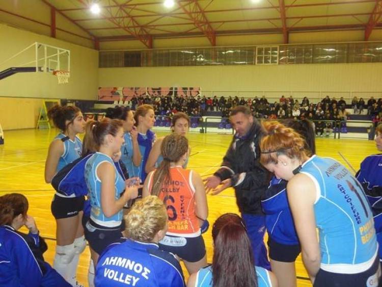 ΛΗΜΝΟΣ SPORTS CLUB: Κορίτσια για φίλημα!