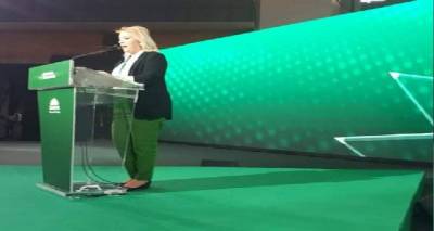 B. &Chi;&omicron;&chi;&lambda;ά&kappa;&alpha;: "&Sigma;&tau;&eta;&nu; &Lambda;ή&mu;&nu;&omicron; &pi;ά&nu;&omega; &alpha;&pi;ό 2,50 &epsilon;&upsilon;&rho;ώ &eta; &alpha;&mu;ό&lambda;&upsilon;&beta;&delta;&eta; &lambda;ό&gamma;&omega; &tau;&eta;&sigmaf; &kappa;&alpha;&tau;ά&rho;&gamma;&eta;&sigma;&eta;&sigmaf; &tau;&omicron;&upsilon; &mu;&epsilon;&iota;&omega;&mu;έ&nu;&omicron;&upsilon; &Phi;&Pi;&Alpha;"