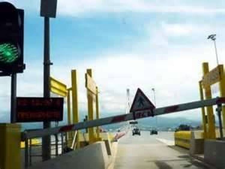 &Sigma;&tau;&Epsilon;: &Nu;ό&mu;&iota;&mu;&omicron; &tau;&omicron; &pi;&rho;ό&sigma;&tau;&iota;&mu;&omicron; &tau;&omega;&nu; 200 &epsilon;&upsilon;&rho;ώ &sigma;&epsilon; ό&sigma;&omicron;&upsilon;&sigmaf; &alpha;&rho;&nu;&omicron;ύ&nu;&tau;&alpha;&iota; &nu;&alpha; &pi;&lambda;&eta;&rho;ώ&sigma;&omicron;&upsilon;&nu; &delta;&iota;ό&delta;&iota;&alpha;