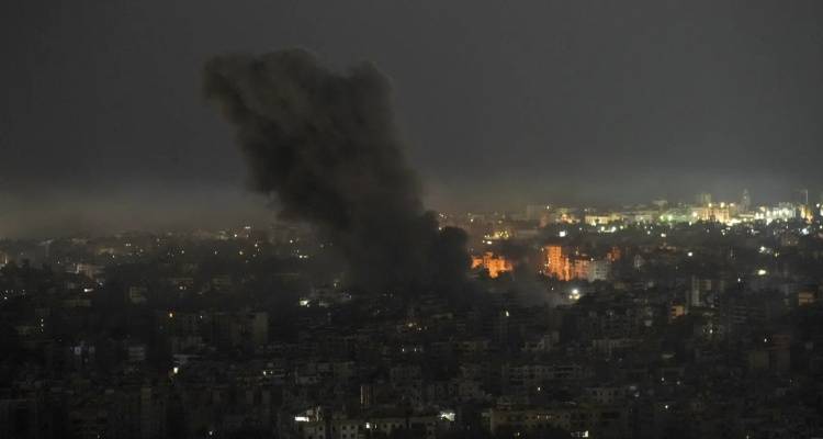 &Mu;&pi;&alpha;&rho;ά&zeta; &epsilon;&pi;&iota;&theta;έ&sigma;&epsilon;&omega;&nu; &tau;&omicron;&upsilon; &Iota;&sigma;&rho;&alpha;ή&lambda; &sigma;&tau;&omicron;&nu; &Lambda;ί&beta;&alpha;&nu;&omicron; -&Sigma;&tau;&omicron;&chi;&epsilon;&upsilon;&mu;έ&nu;&omicron; &pi;&lambda;ή&gamma;&mu;&alpha; &sigma;&tau;&eta; &Beta;&eta;&rho;&upsilon;&tau;ό, &beta;&omicron;&mu;&beta;&alpha;&rho;&delta;&iota;&sigma;&mu;ό&sigmaf; 30 &chi;&omega;&rho;&iota;ώ&nu;