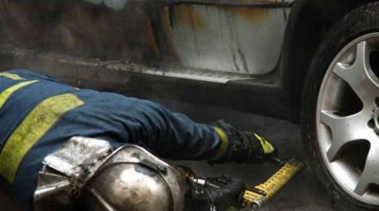 Και δεύτερο ΙΧ στις φλόγες εχθές στη Μύρινα