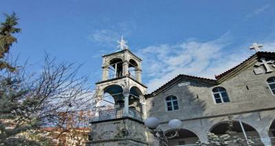 &Mu;ύ&rho;&iota;&nu;&alpha;: &Pi;&alpha;&nu;&eta;&gamma;&upsilon;&rho;ί&zeta;&epsilon;&iota; &eta; &Pi;&alpha;&nu;&alpha;&gamma;&iota;ά &sigma;&tau;&omicron; &Tau;&sigma;&alpha;&sigmaf;