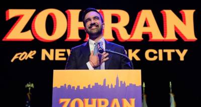 Ο «χειρότερος εφιάλτης του Τραμπ» κέρδισε τις εκλογές στη Νέα Υόρκη -Του επιτέθηκε μετά τη νίκη, «τώρα ξεκινάμε» του απάντησε