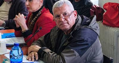 &Epsilon;&pi;&alpha;&nu;έ&rho;&chi;&epsilon;&tau;&alpha;&iota; &omicron; &Tau;&omicron;&upsilon;&lambda;&alpha;&delta;έ&lambda;&eta;&sigmaf; &gamma;&iota;&alpha; &tau;&omicron; &Pi;&alpha;&lambda;&lambda;&eta;&mu;&nu;&iota;&alpha;&kappa;ό &Tau;&alpha;&mu;&epsilon;ί&omicron;: &laquo;&Alpha;&nu; &delta;&epsilon;&nu; &sigma;&pi;ά&sigma;&epsilon;&tau;&epsilon; &alpha;&upsilon;&gamma;ά &kappa;. &Delta;ή&mu;&alpha;&rho;&chi;&epsilon;, &omicron;&mu;&epsilon;&lambda;έ&tau;&alpha; &delta;&epsilon;&nu; &gamma;ί&nu;&epsilon;&tau;&alpha;&iota;&raquo;