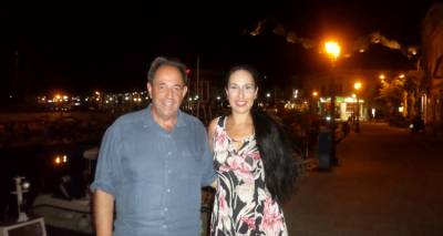 &Sigma;&upsilon;&nu;ά&nu;&tau;&eta;&sigma;&eta; &pi;&rho;&omicron;έ&delta;&rho;&omega;&nu; &Mu;&upsilon;&tau;&iota;&lambda;ή&nu;&eta;&sigmaf; &ndash; &Mu;ύ&rho;&iota;&nu;&alpha;&sigmaf;