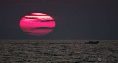 Έ&nu;&alpha; &kappa;ό&kappa;&kappa;&iota;&nu;&omicron; &sigma;&omicron;ύ&rho;&omicron;&upsilon;&pi;&omicron; &tau;&omicron;&upsilon; &Omicron;&kappa;&tau;ώ&beta;&rho;&eta; &theta;&upsilon;&mu;ή&theta;&eta;&kappa;&alpha;&hellip;