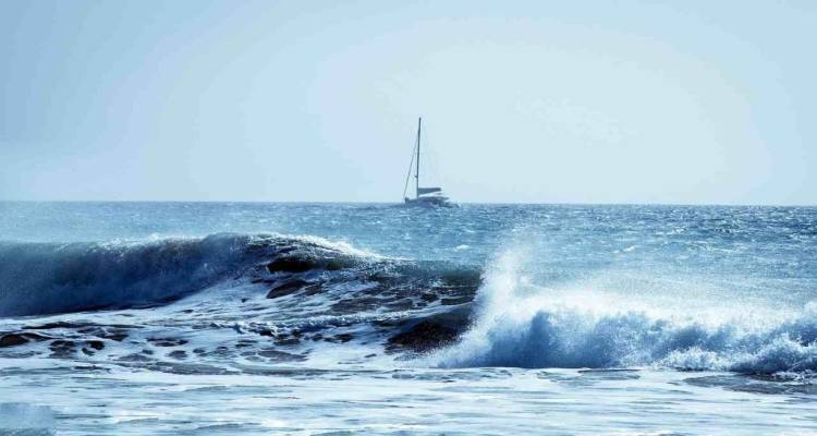 &Lambda;ή&mu;&nu;&omicron;&sigmaf;: &Iota;&sigma;&tau;&iota;&omicron;&phi;ό&rho;&omicron; &mu;&epsilon; &sigma;&eta;&mu;&alpha;ί&alpha; &Rho;&omega;&sigma;ί&alpha;&sigmaf; &pi;&rho;&omicron;&sigma;ά&rho;&alpha;&xi;&epsilon; &sigma;&epsilon; &alpha;&beta;&alpha;&theta;ή &sigma;&tau;&eta; &theta;&alpha;&lambda;ά&sigma;&sigma;&iota;&alpha; &pi;&epsilon;&rho;&iota;&omicron;&chi;ή &laquo;&Gamma;&Omicron;&Mu;&Alpha;&Tau;&Iota;&raquo;