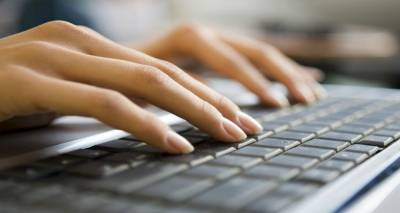 &Tau;&eta;&nu; &epsilon;&pi;&iota;&mu;ό&rho;&phi;&omega;&sigma;&eta; &tau;&omega;&nu; &epsilon;&kappa;&pi;&alpha;&iota;&delta;&epsilon;&upsilon;&tau;&iota;&kappa;ώ&nu; &tau;&eta;&sigmaf; &Lambda;ή&mu;&nu;&omicron;&upsilon; &sigma;&tau;&omicron;&upsilon;&sigmaf; &Eta;/&Upsilon; &zeta;&eta;&tau;&omicron;ύ&nu; &beta;&omicron;&upsilon;&lambda;&epsilon;&upsilon;&tau;έ&sigmaf; &tau;&omicron;&upsilon; &Kappa;&Kappa;&Epsilon;