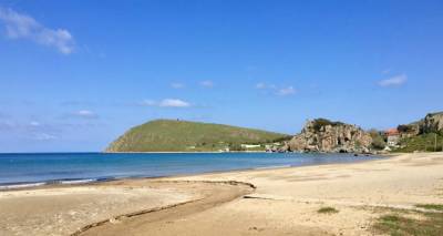 Λήμνος: Έπαιζαν ρακέτες στην παραλία εν μέσω καραντίνας και δεν γλίτωσαν το πρόστιμο