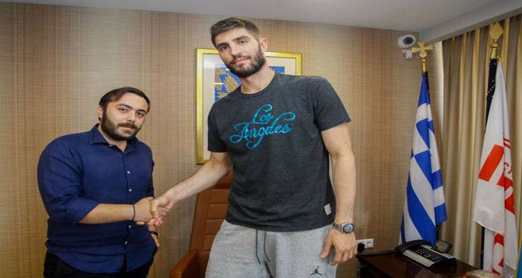 &Sigma;&tau;&omicron;&nu; Ή&phi;&alpha;&iota;&sigma;&tau;&omicron; &gamma;&iota;&alpha; &delta;ύ&omicron; &chi;&rho;ό&nu;&iota;&alpha; &omicron; &Tau;&sigma;&alpha;&iota;&rho;έ&lambda;&eta;&sigmaf;!