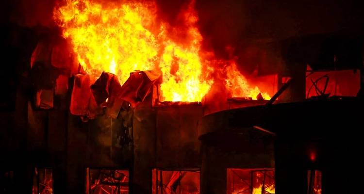 &Pi;ύ&rho;&iota;&nu;&omicron;&sigmaf; &epsilon;&phi;&iota;ά&lambda;&tau;&eta;&sigmaf; &sigma;&tau;&omicron; &epsilon;&rho;&gamma;&omicron;&sigma;&tau;ά&sigma;&iota;&omicron; &Kappa;&alpha;&rho;&alpha;&mu;&omicron;&lambda;έ&gamma;&kappa;&omicron;&sigmaf; &sigma;&tau;&omicron; &Kappa;&omicron;&rho;&omega;&pi;ί -&Iota;&sigma;&chi;&upsilon;&rho;έ&sigmaf; &delta;&upsilon;&nu;ά&mu;&epsilon;&iota;&sigmaf; &sigma;&tau;&omicron; &sigma;&eta;&mu;&epsilon;ί&omicron;, &delta;&iota;&alpha;&kappa;&omicron;&pi;ή &kappa;&upsilon;&kappa;&lambda;&omicron;&phi;&omicron;&rho;ί&alpha;&sigmaf;