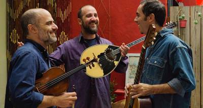 Ρεμπέτικο Τρίο: Για μία και μοναδική εμφάνιση στη Λήμνο, στο καφενείο-ουζερί «Για Πλάκα»