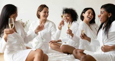 &Tau;&omicron; Senses &gamma;ί&nu;&epsilon;&tau;&alpha;&iota; 6 &chi;&rho;&omicron;&nu;ώ&nu; &kappa;&alpha;&iota; &sigma;&alpha;&sigmaf; &pi;&rho;&omicron;&sigma;&kappa;&alpha;&lambda;&epsilon;ί &sigma;&epsilon; skincare party!