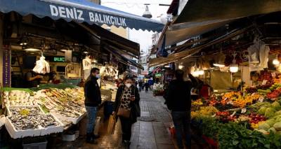 Ανέστειλε τις συναλλαγές το χρηματιστήριο της Τουρκίας - Φόβοι για capital controls