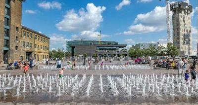 &Alpha;&kappa;&rho;&alpha;ί&omicron;&sigmaf; &kappa;&alpha;ύ&sigma;&omega;&nu;&alpha;&sigmaf; &sigma;&tau;&eta;&nu; &Epsilon;&upsilon;&rho;ώ&pi;&eta; | &Kappa;ό&kappa;&kappa;&iota;&nu;&omicron;&sigmaf; &sigma;&upsilon;&nu;&alpha;&gamma;&epsilon;&rho;&mu;ό&sigmaf; &sigma;&tau;&eta; &Beta;&rho;&epsilon;&tau;&alpha;&nu;ί&alpha;