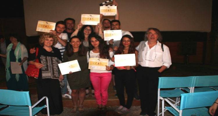 Οι «Cineπαρμένοι» του ΕΠΑΛ Μύρινας σάρωσαν τα βραβεία στη «Cineμάθεια» (video + photos)