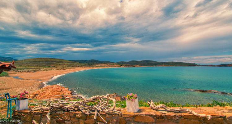 &Alpha;ί&theta;&rho;&iota;&omicron;&sigmaf; &omicron; &kappa;&alpha;&iota;&rho;ό&sigmaf; &sigma;ή&mu;&epsilon;&rho;&alpha; &sigma;&tau;&eta; &Lambda;ή&mu;&nu;&omicron; (mp3)