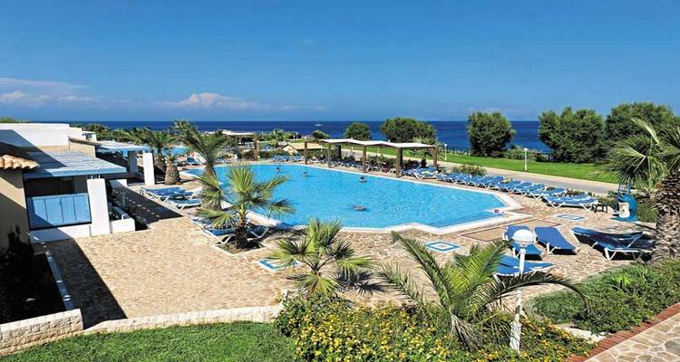&Sigma;&tau;&omicron;&nu; &laquo;&alpha;έ&rho;&alpha;&raquo; &mu;&epsilon;&gamma;ά&lambda;&epsilon;&sigmaf; &epsilon;&pi;&epsilon;&nu;&delta;ύ&sigma;&epsilon;&iota;&sigmaf; &sigma;&tau;&omicron;&nu; &tau;&omicron;&upsilon;&rho;&iota;&sigma;&mu;ό