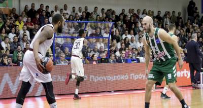 &Kappa;&alpha;&lambda;ά&theta;&eta;&sigmaf;: &laquo;300ά&rho;&eta;&sigmaf;&raquo; &kappa;&lambda;έ&phi;&tau;&eta;&sigmaf;!