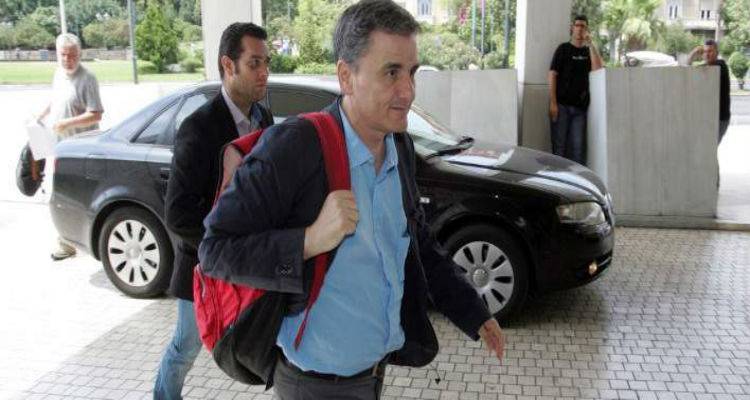 &Delta;&iota;&epsilon;&kappa;ό&pi;&eta; &eta; &delta;&iota;&alpha;&pi;&rho;&alpha;&gamma;&mu;ά&tau;&epsilon;&upsilon;&sigma;&eta; &mu;&epsilon; &tau;&omicron;&upsilon;&sigmaf; &Theta;&epsilon;&sigma;&mu;&omicron;ύ&sigmaf; | &Sigma;&tau;&omicron;&nu; &alpha;έ&rho;&alpha; &eta; &alpha;&xi;&iota;&omicron;&lambda;ό&gamma;&eta;&sigma;&eta;