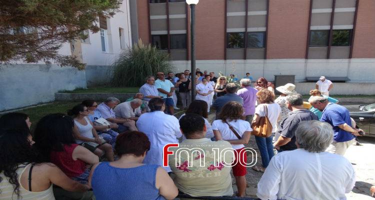 Λεπτές ισορροπίες στο νοσοκομείο Λήμνου | Συστήνεται «Ομάδα Αγώνα» (photos + mp3)