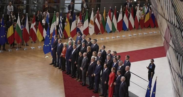 &Sigma;ύ&nu;&omicron;&delta;&omicron;&sigmaf; &gamma;&iota;&alpha; &tau;&omicron; &Mu;&epsilon;&tau;&alpha;&nu;&alpha;&sigma;&tau;&epsilon;&upsilon;&tau;&iota;&kappa;ό: &Iota;&kappa;&alpha;&nu;&omicron;&pi;&omicron;ί&eta;&sigma;&eta; &sigma;&tau;&eta;&nu; &epsilon;&lambda;&lambda;&eta;&nu;&iota;&kappa;ή &alpha;&pi;&omicron;&sigma;&tau;&omicron;&lambda;ή -&Tau;&iota; &alpha;&pi;&omicron;&phi;ά&sigma;&iota;&sigma;&alpha;&nu;, &tau;&iota; &epsilon;ί&pi;&alpha;&nu; &gamma;&iota;&alpha; &kappa;έ&nu;&tau;&rho;&alpha; &mu;&epsilon;&tau;&alpha;&nu;&alpha;&sigma;&tau;ώ&nu; &epsilon;&kappa;&tau;ό&sigmaf; &Epsilon;&Epsilon;