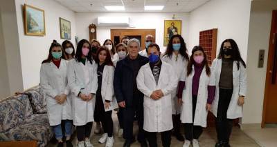 &Sigma;&upsilon;&nu;&epsilon;&rho;&gamma;&alpha;&sigma;ί&alpha; &tau;&omicron;&upsilon; &Delta;. &Iota;&Epsilon;&Kappa; &Lambda;ή&mu;&nu;&omicron;&upsilon; &mu;&epsilon; &tau;&omicron; &Gamma;&eta;&rho;&omicron;&kappa;&omicron;&mu;&epsilon;ί&omicron; &tau;&omicron;&upsilon; &nu;&eta;&sigma;&iota;&omicron;ύ