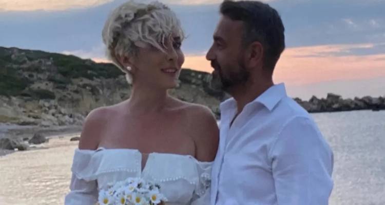 &Tau;&rho;&alpha;&gamma;&omega;&delta;ί&alpha; &gamma;&iota;&alpha; 39&chi;&rho;&omicron;&nu;&eta; &sigma;&tau;&eta;&nu; &Tau;&omicron;&upsilon;&rho;&kappa;ί&alpha;: &Gamma;&lambda;ί&sigma;&tau;&rho;&eta;&sigma;&epsilon; &kappa;&alpha;&iota; έ&pi;&epsilon;&sigma;&epsilon; &alpha;&pi;ό &gamma;&kappa;&rho;&epsilon;&mu;ό &mu;&epsilon;&tau;ά &tau;&eta;&nu; &pi;&rho;ό&tau;&alpha;&sigma;&eta; &gamma;ά&mu;&omicron;&upsilon; &tau;&omicron;&upsilon; &alpha;&rho;&rho;&alpha;&beta;&omega;&nu;&iota;&alpha;&sigma;&tau;&iota;&kappa;&omicron;ύ &tau;&eta;&sigmaf;