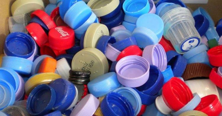 Το Νηπιαγωγείο Πλατέως συγκεντρώνει καπάκια και μοιράζει χαμόγελα | Στηρίξτε τη δράση αλληλεγγύης