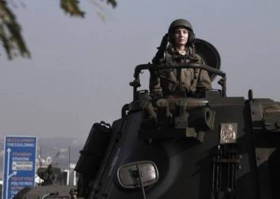 &Pi;&alpha;&rho;έ&lambda;&alpha;&sigma;&eta; 28&eta;&sigmaf; &Omicron;&kappa;&tau;&omega;&beta;&rho;ί&omicron;&upsilon;: &Pi;&rho;ώ&tau;&eta; &phi;&omicron;&rho;ά &gamma;&upsilon;&nu;&alpha;ί&kappa;&alpha; &alpha;&rho;&chi;&eta;&gamma;ό&sigmaf; ά&rho;&mu;&alpha;&tau;&omicron;&sigmaf; &tau;&epsilon;&theta;&omega;&rho;&alpha;&kappa;&iota;&sigma;&mu;έ&nu;&omega;&nu;