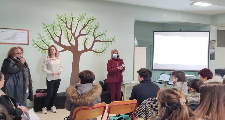 &Gamma;&upsilon;&mu;&nu;ά&sigma;&iota;&omicron; &Mu;&omicron;ύ&delta;&rho;&omicron;&upsilon;: &Epsilon;&kappa;&delta;ή&lambda;&omega;&sigma;&eta; &gamma;&iota;&alpha; &tau;&eta;&nu; &laquo;&Eta;&mu;έ&rho;&alpha; &Alpha;&sigma;&phi;&alpha;&lambda;&omicron;ύ&sigmaf; &delta;&iota;&kappa;&tau;ύ&omega;&sigma;&eta;&sigmaf; (photos)