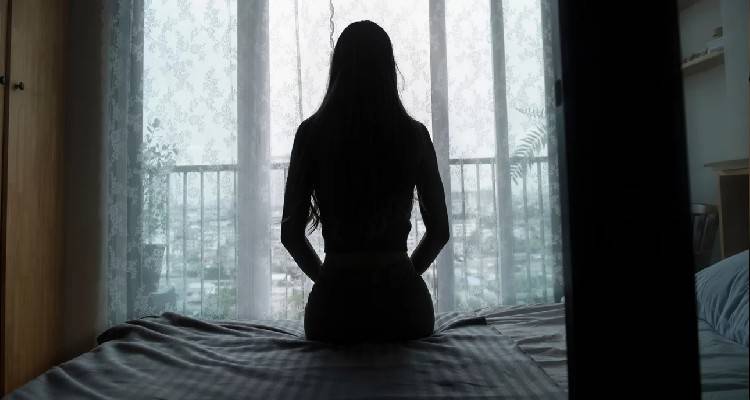 &Lambda;ά&rho;&iota;&sigma;&alpha;: 51&chi;&rho;&omicron;&nu;&eta; ή&tau;&alpha;&nu; &kappa;&lambda;&epsilon;&iota;&sigma;&mu;έ&nu;&eta; &gamma;&iota;&alpha; 42 &chi;&rho;ό&nu;&iota;&alpha; &sigma;&epsilon; &sigma;&pi;ί&tau;&iota;! | &Tau;&omicron; &delta;&rho;ά&mu;&alpha; &alpha;&pi;&omicron;&kappa;&alpha;&lambda;ύ&phi;&theta;&eta;&kappa;&epsilon; &mu;&epsilon;&tau;ά &tau;&omicron;&nu; &theta;ά&nu;&alpha;&tau;&omicron; &tau;&eta;&sigmaf; &mu;&eta;&tau;έ&rho;&alpha;&sigmaf; &tau;&eta;&sigmaf;