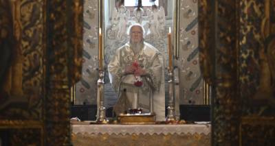 Κορωνοϊός: Ο Βαρθολομαίος έκανε δέηση για τη θεραπεία των ασθενών