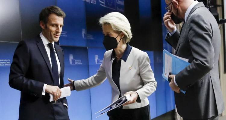 Le Monde: &Omicron;&iota; 27 &epsilon;&tau;&omicron;&iota;&mu;ά&zeta;&omicron;&upsilon;&nu; &nu;έ&omicron; &Tau;&alpha;&mu;&epsilon;ί&omicron; &pi;&alpha;&rho;&omicron;&chi;ώ&nu; &gamma;&iota;&alpha; &tau;&alpha; &kappa;&rho;ά&tau;&eta;-&mu;έ&lambda;&eta;, &lambda;ό&gamma;&omega; &Omicron;&upsilon;&kappa;&rho;&alpha;&nu;ί&alpha;&sigmaf; -&Sigma;ύ&nu;&omicron;&delta;&omicron;&sigmaf; &tau;&eta;&nu; &Pi;έ&mu;&pi;&tau;&eta; &sigma;&tau;&iota;&sigmaf; &Beta;&epsilon;&rho;&sigma;&alpha;&lambda;&lambda;ί&epsilon;&sigmaf;