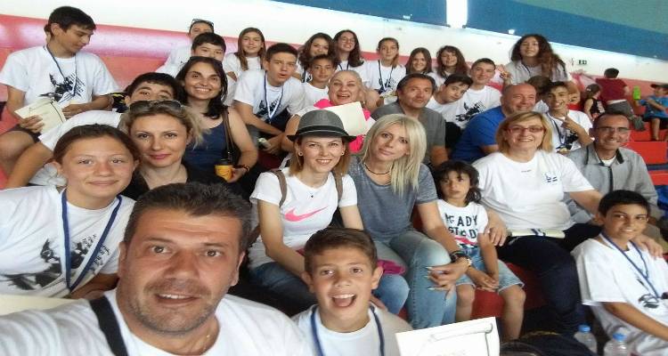 1&eta; &theta;έ&sigma;&eta; &gamma;&iota;&alpha; &tau;&iota;&sigmaf; &alpha;&kappa;&alpha;&delta;&eta;&mu;ί&epsilon;&sigmaf; &tau;&eta;&sigmaf; &Alpha;&Epsilon; &Lambda;ή&mu;&nu;&omicron;&upsilon; &chi;ά&nu;&tau;&mu;&pi;&omicron;&lambda; &sigma;&tau;&omicron; &tau;&omicron;&upsilon;&rho;&nu;&omicron;&upsilon;ά &Chi;ί&omicron;&upsilon; (photos)