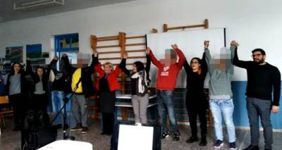 &Omicron;&iota; &mu;&alpha;&theta;&eta;&tau;έ&sigmaf; &tau;&omega;&nu; &Epsilon;&iota;&delta;&iota;&kappa;ώ&nu; &Sigma;&chi;&omicron;&lambda;&epsilon;ί&omega;&nu; &tau;&eta;&sigmaf; &Lambda;ή&mu;&nu;&omicron;&upsilon; &tau;ί&mu;&eta;&sigma;&alpha;&nu; &tau;&eta;&nu; &Pi;&alpha;&gamma;&kappa;ό&sigma;&mu;&iota;&alpha; &Eta;&mu;έ&rho;&alpha; &Alpha;&mu;&epsilon;&Alpha; (photos)