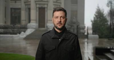 Ζελένσκι για το σχέδιο Τραμπ: Βρισκόμαστε μπροστά σε δίλημμα, ή θα χάσουμε τον βασικό εταίρο μας ή την αξιοπρέπειά μας