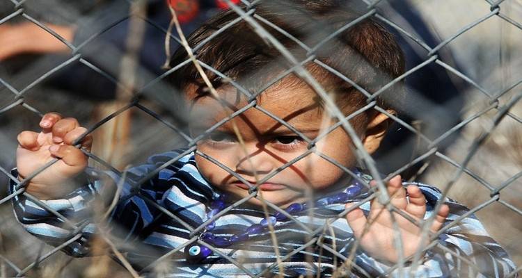 Μέτρα για την αντιμετώπιση του μεταναστευτικού ζητούνται από την Ευρωβουλή