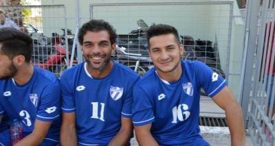 &Sigma;&tau;&eta;&nu; &Pi;&alpha;&lambda;&alpha;&iota;ό&chi;&omega;&rho;&alpha; &Chi;&alpha;&nu;ί&omega;&nu; &omicron; &Lambda;&eta;&mu;&nu;&iota;ό&sigmaf; &Delta;&eta;&mu;&omicron;&sigma;&theta;έ&nu;&eta;&sigmaf; &Mu;&alpha;&nu;&omicron;&upsilon;&sigma;ά&kappa;&eta;&sigmaf;