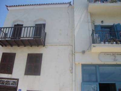 Ζημιές από τον ισχυρότατο σεισμό στη Λήμνο (photos)