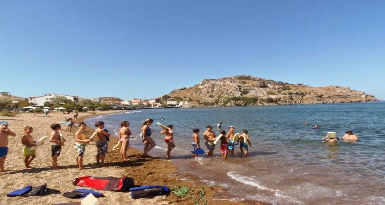 Ξεκινούν τα μαθήματα κολύμβησης για τα παιδιά της Λήμνου από το ΝΟΛ