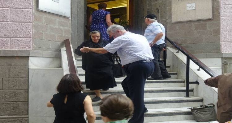 &Delta;&iota;&pi;&lambda;ό &chi;&tau;ύ&pi;&eta;&mu;&alpha; &sigma;&tau;&omicron;&upsilon;&sigmaf; &sigma;&upsilon;&nu;&tau;&alpha;&xi;&iota;&omicron;ύ&chi;&omicron;&upsilon;&sigmaf; -&Pi;&epsilon;&rho;&iota;&kappa;&omicron;&pi;ή &sigma;&tau;&omicron; &Epsilon;&Kappa;&Alpha;&Sigma;, &delta;&epsilon;&nu; &pi;&lambda;&eta;&rho;ώ&theta;&eta;&kappa;&alpha;&nu; &omicron;&iota; &epsilon;&pi;&iota;&kappa;&omicron;&upsilon;&rho;&iota;&kappa;έ&sigmaf;