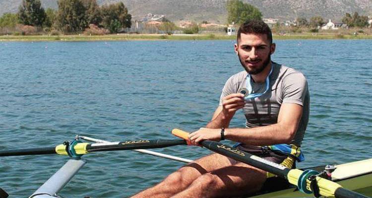 &Sigma;&tau;&eta; &Lambda;&iota;&theta;&omicron;&upsilon;&alpha;&nu;ί&alpha; &mu;&epsilon; &tau;&alpha; &gamma;&alpha;&lambda;&alpha;&nu;ό&lambda;&epsilon;&upsilon;&kappa;&alpha; &omicron; &Nu;&tau;&iota;&nu;&epsilon;&nu;ή&sigmaf;