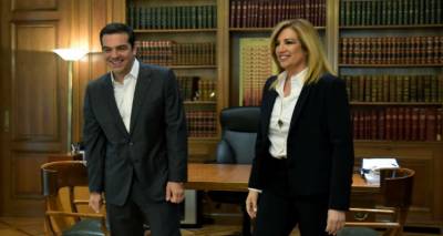 H &pi;&rho;&omicron;&epsilon;&kappa;&lambda;&omicron;&gamma;&iota;&kappa;ή &pi;&epsilon;&rho;ί&omicron;&delta;&omicron;&sigmaf; &xi;&epsilon;&kappa;ί&nu;&eta;&sigma;&epsilon; &kappa;&alpha;&iota; &beta;&lambda;έ&pi;&omicron;&upsilon;&mu;&epsilon; &gamma;&iota;&alpha;... &kappa;ά&lambda;&pi;&epsilon;&sigmaf;