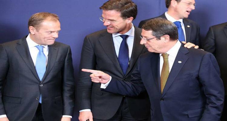 &Sigma;&tau;&eta;&nu; &Kappa;ύ&pi;&rho;&omicron; &omicron; &pi;&rho;ό&epsilon;&delta;&rho;&omicron;&sigmaf; &tau;&omicron;&upsilon; &Epsilon;&upsilon;&rho;&omega;&pi;&alpha;ϊ&kappa;&omicron;ύ &Sigma;&upsilon;&mu;&beta;&omicron;&upsilon;&lambda;ί&omicron;&upsilon;