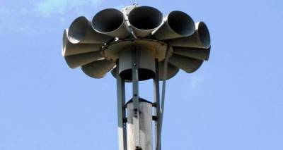 &Sigma;&epsilon;&iota;&rho;ή&nu;&epsilon;&sigmaf; &laquo;&pi;&omicron;&lambda;έ&mu;&omicron;&upsilon;&raquo; &theta;&alpha; &eta;&chi;ή&sigma;&omicron;&upsilon;&nu; &sigma;&tau;&eta; &Lambda;ή&mu;&nu;&omicron;