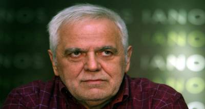 Πάσχος Μανδραβέλης στον Fm 100: «Καταστροφικός ο χειρισμός της κυβέρνησης μετά την αποκάλυψη του Wikileaks»