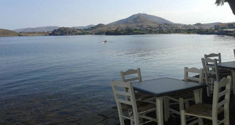&Iota;&Nu;&Kappa;&Alpha;: 8 &sigma;&tau;&omicron;&upsilon;&sigmaf; 10 &Epsilon;&lambda;&lambda;&eta;&nu;&epsilon;&sigmaf; &delta;&epsilon;&nu; &theta;&alpha; &kappa;ά&nu;&omicron;&upsilon;&nu; &phi;έ&tau;&omicron;&sigmaf; &delta;&iota;&alpha;&kappa;&omicron;&pi;έ&sigmaf;