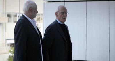&Epsilon;&pi;&iota;&sigma;&tau;&rho;έ&phi;&epsilon;&iota; &sigma;&tau;&eta; &phi;&upsilon;&lambda;&alpha;&kappa;ή &omicron; Ά&kappa;&eta;&sigmaf; &Tau;&sigma;&omicron;&chi;&alpha;&tau;&zeta;ό&pi;&omicron;&upsilon;&lambda;&omicron;&sigmaf;