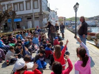 Οι μαθητές του 2ου Δημοτικού γνωρίζουν την Μύρινα και τιμούν την ήμερα παιδικού βιβλίου